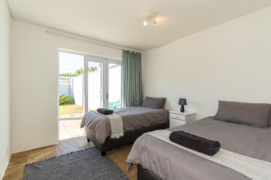 5 Bedroom Property for Sale in Tokai Western Cape